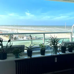 https://apartment-fleurette.zandvoort-hotels.com